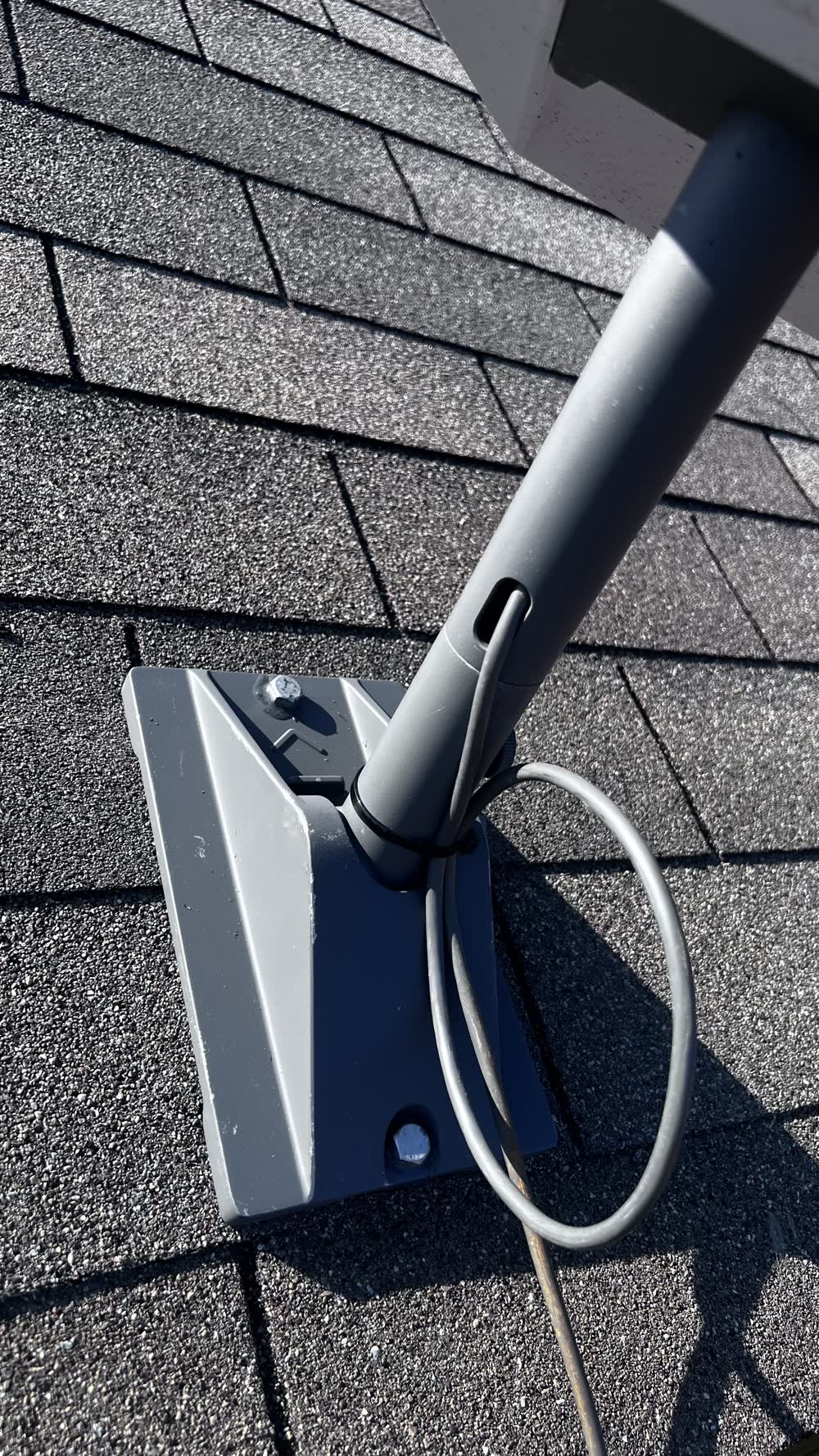 Starlink roof installation by Tekkonnect